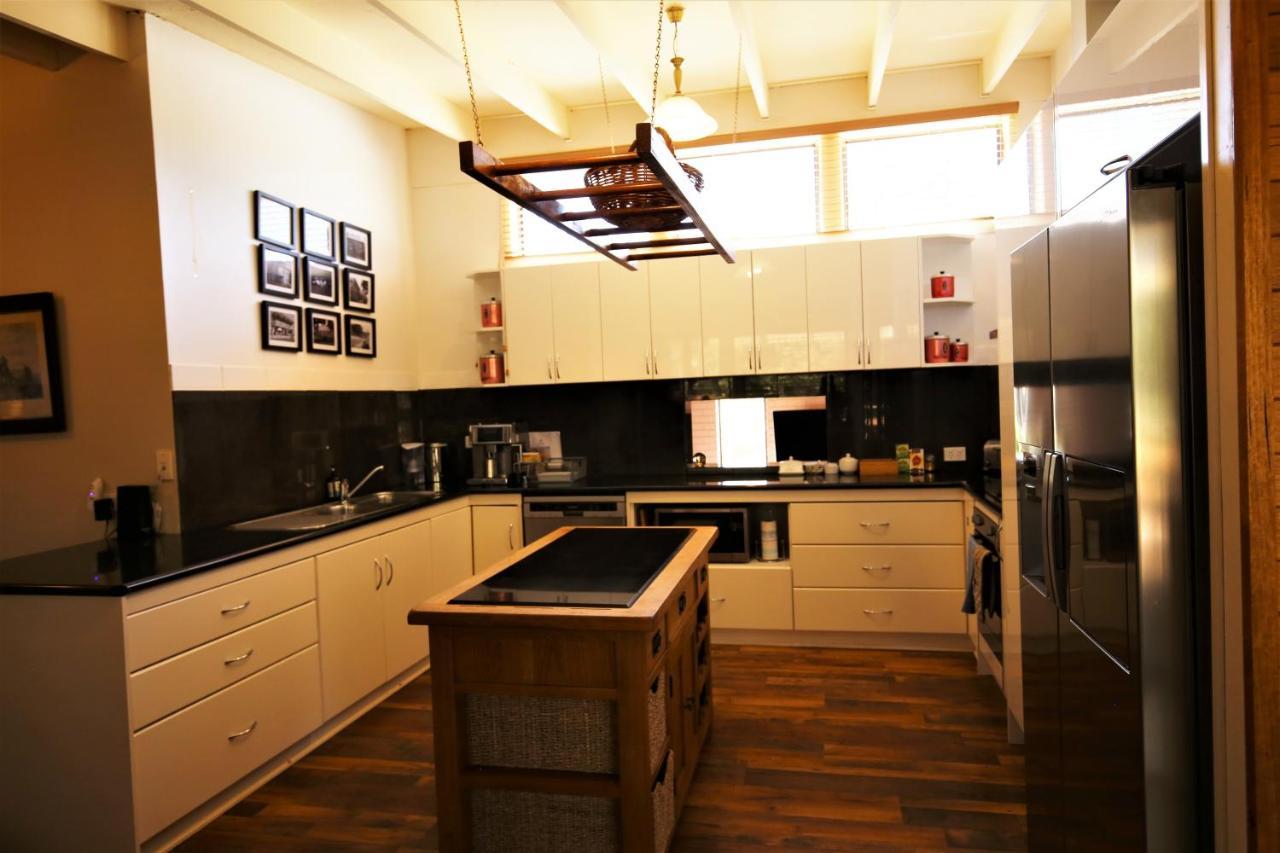 Bridgecroft House - Spacious & Serene Family Home Richmond Bagian luar foto